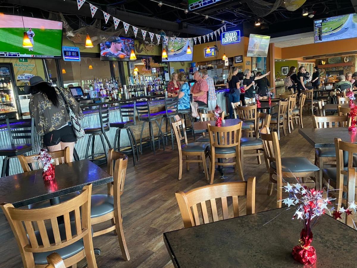 Holiday Inn Detroit Lakes By Ihg Exterior photo