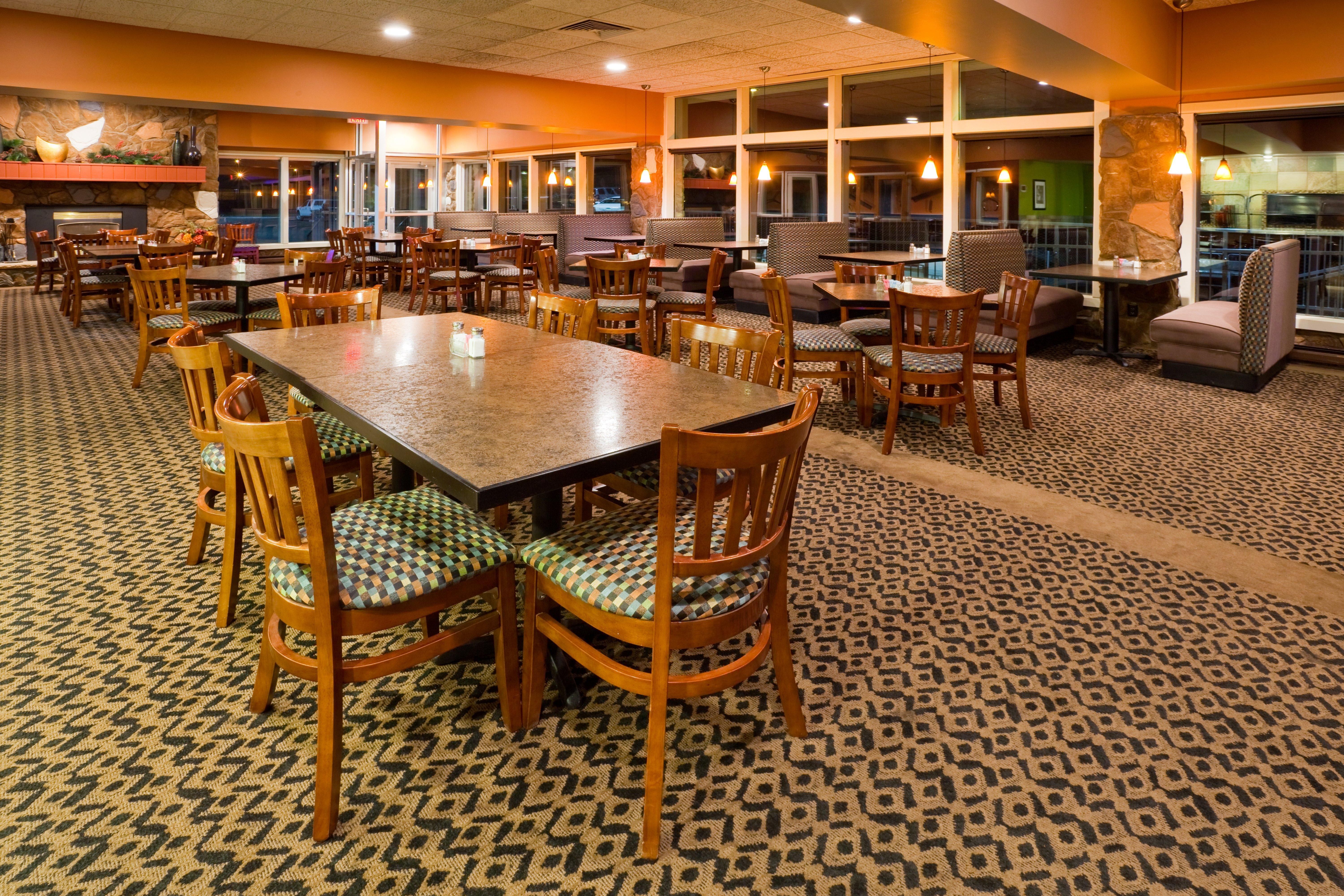 Holiday Inn Detroit Lakes By Ihg Exterior photo
