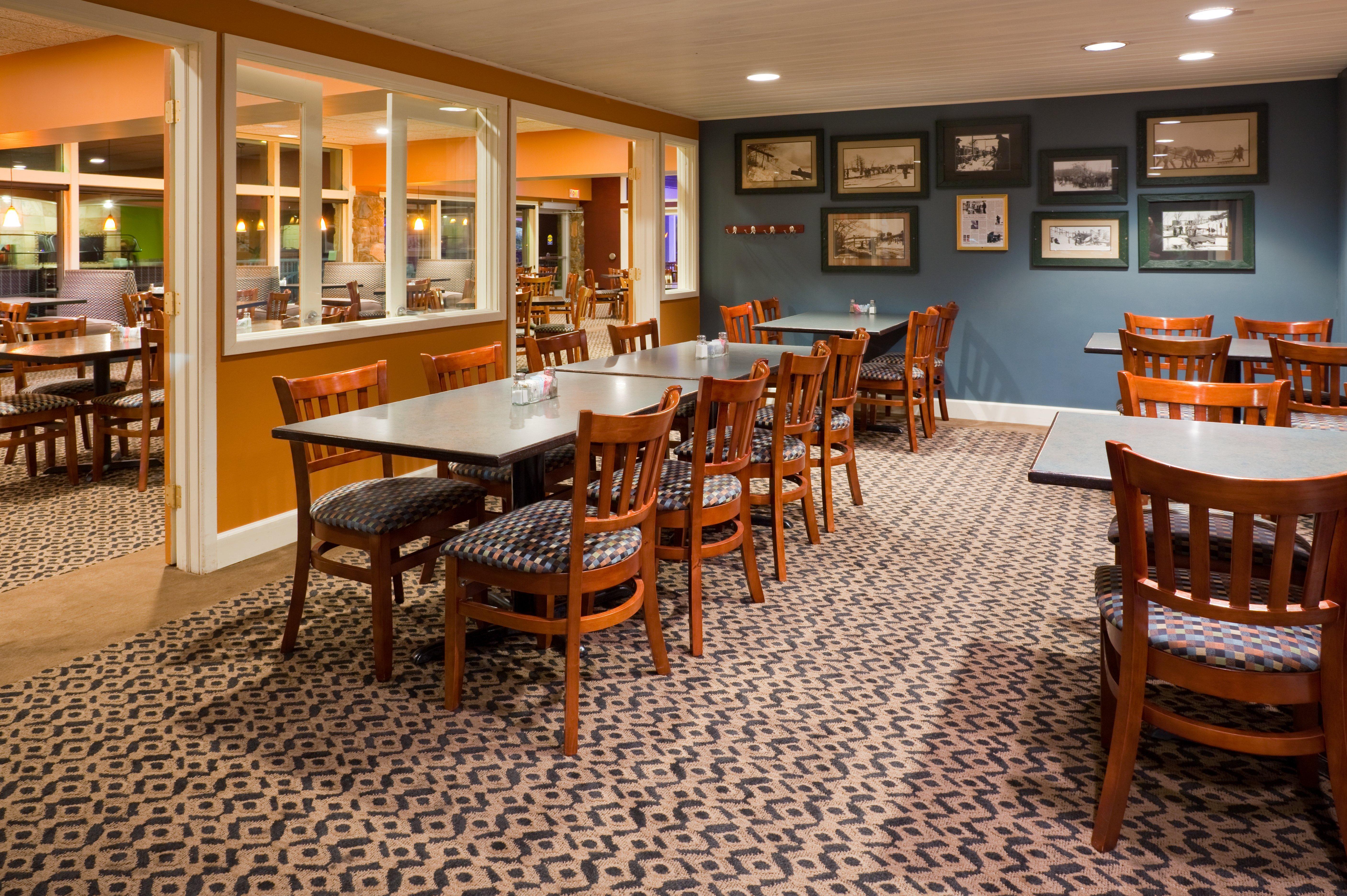Holiday Inn Detroit Lakes By Ihg Exterior photo