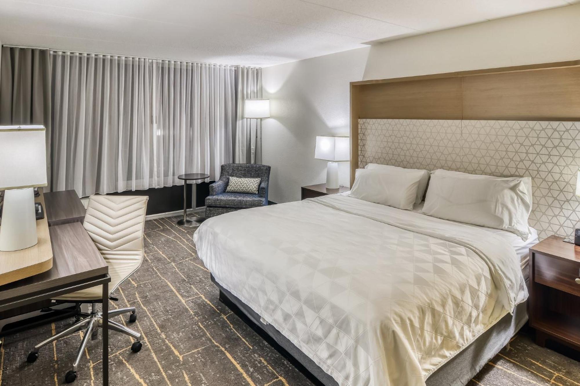 Holiday Inn Detroit Lakes By Ihg Exterior photo