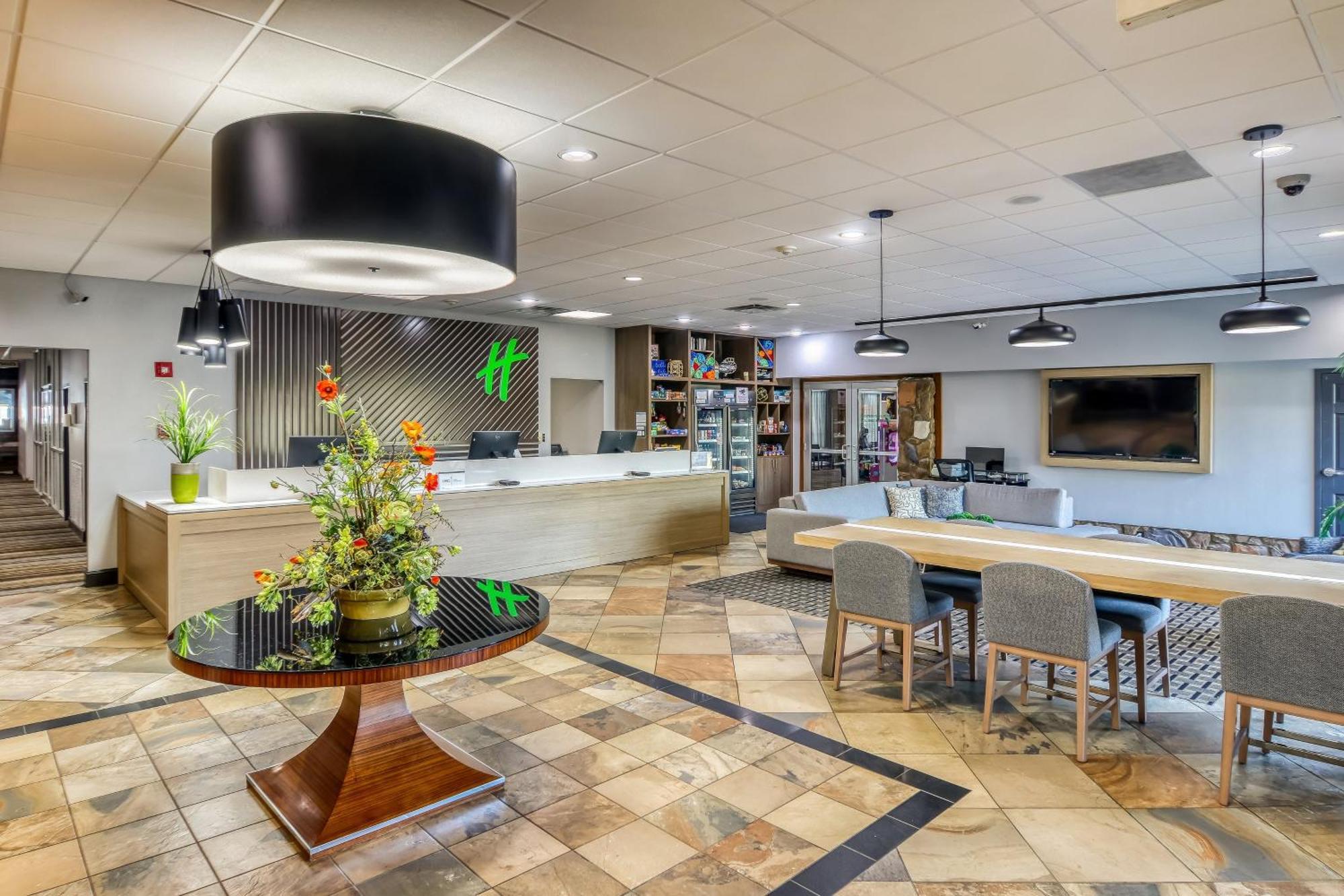 Holiday Inn Detroit Lakes By Ihg Exterior photo