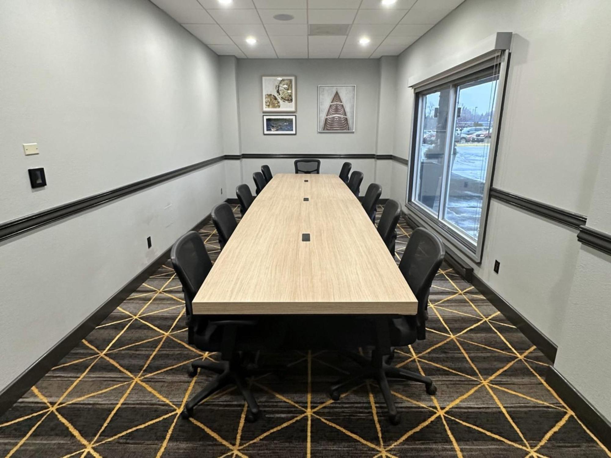 Holiday Inn Detroit Lakes By Ihg Exterior photo